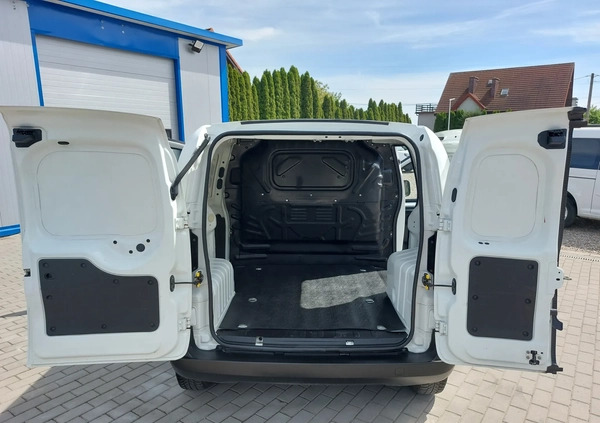 Fiat Fiorino cena 32500 przebieg: 99000, rok produkcji 2019 z Grodzisk Mazowiecki małe 379